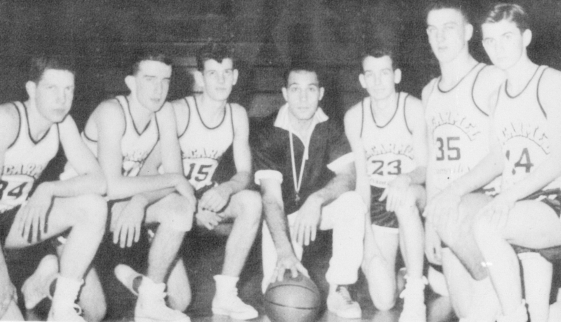 Photo # 1 - 1958 Mt. Carmel Varsity basketball team